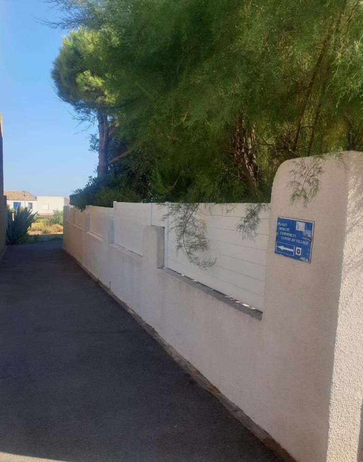 T2 Vue Mer Avec Parking Prive Saint-Pierre-la-Mer  Dış mekan fotoğraf