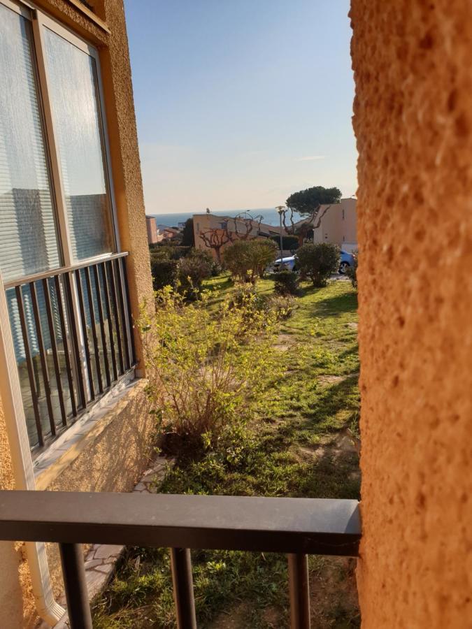 T2 Vue Mer Avec Parking Prive Saint-Pierre-la-Mer  Dış mekan fotoğraf