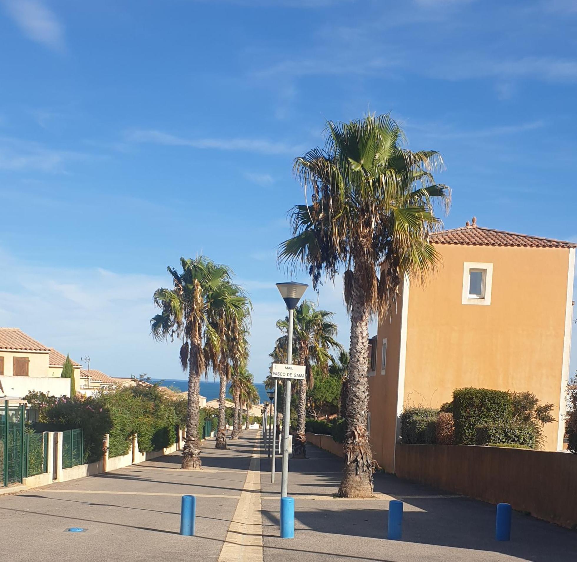 T2 Vue Mer Avec Parking Prive Saint-Pierre-la-Mer  Dış mekan fotoğraf